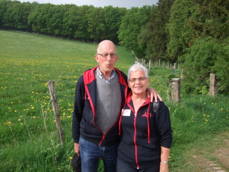 trainingsweek Eifel en Ardennen, mei 2014, Opa en oma waren ook mee. Hoe vindne jullie trouwens de team hoodies?